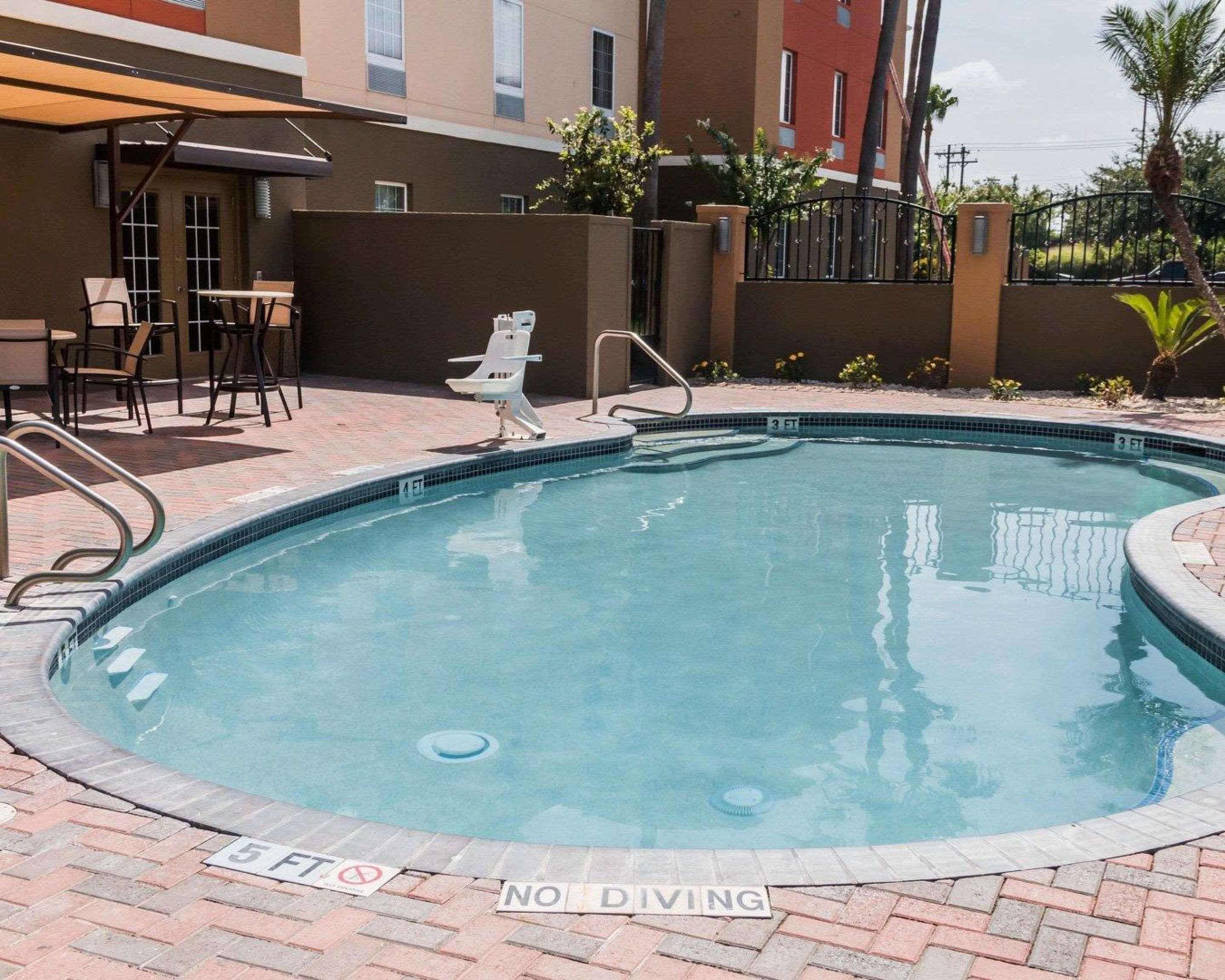 Comfort Inn & Suites Pharr/Mcallen Exterior photo